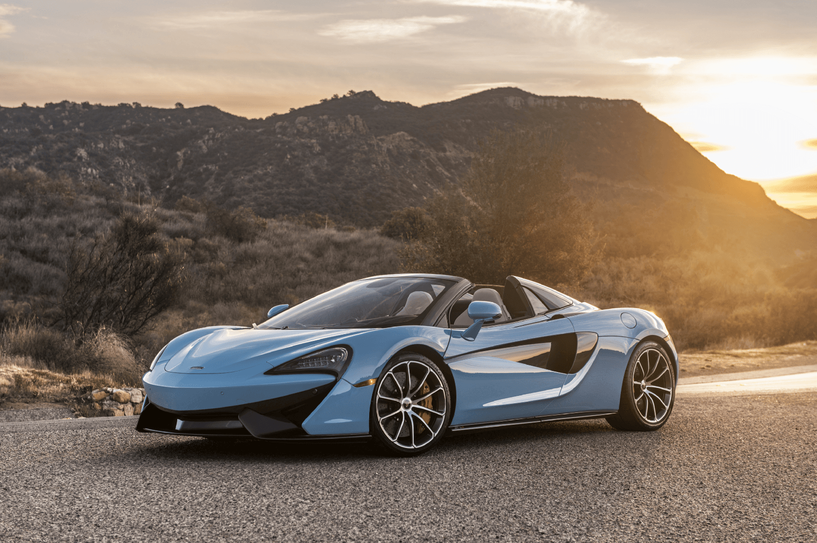 Blue McLaren 570s Spider